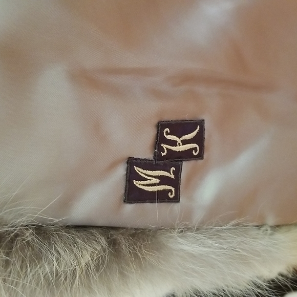 Vintage Emporium-Capwell Fur Jacket - Picture 8 of 16